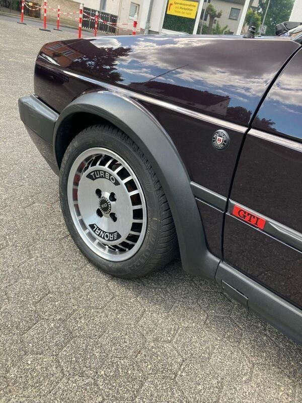 Violet Gebraucht 1991 VW Golf III Edition Limousine | 8.999 € - Bild 1/4