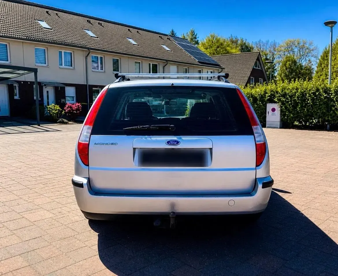 Gebraucht Ford Mondeo 145 PS (106 kW) 2007 Silber Kombi