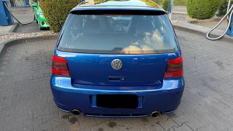 Gebraucht VW Golf IV R 241 PS (177 kW) 2003 Blau Limousine