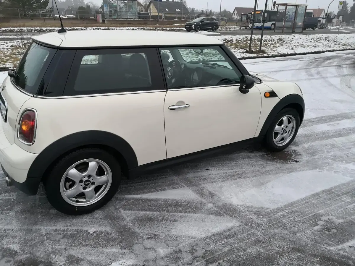 Gebraucht Mini ONE 75 PS (55 kW) 2009 Beige Kleinwagen