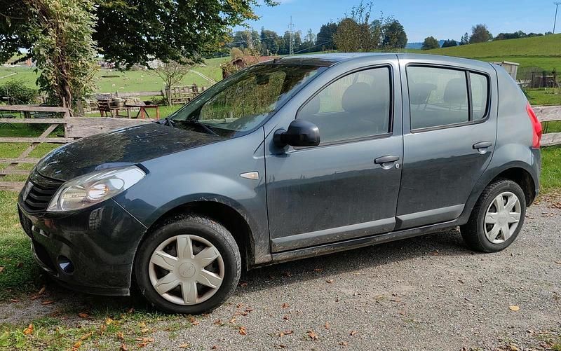 Schwarz Gebraucht 2008 Dacia Sandero Kleinwagen | 600 € (Superpreis) - Bild 1/4