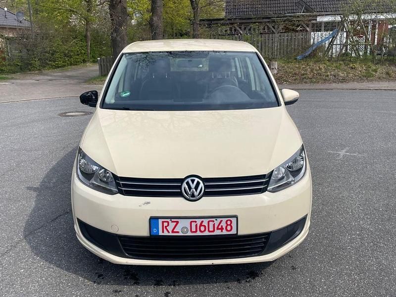 Gebraucht VW Touran 2016 Gelb Van / Kleinbus