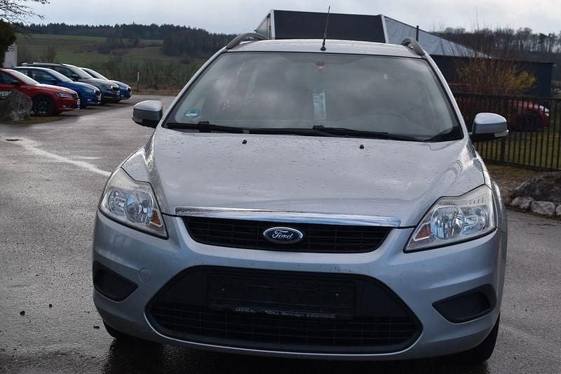 Gebraucht Ford Focus Style 101 PS (74 kW) 2008 Silber Limousine
