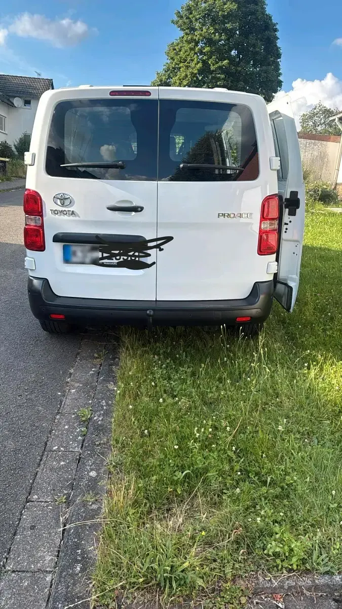 Gebraucht Toyota Proace 122 PS (89 kW) 2020 Weiß Van / Kleinbus