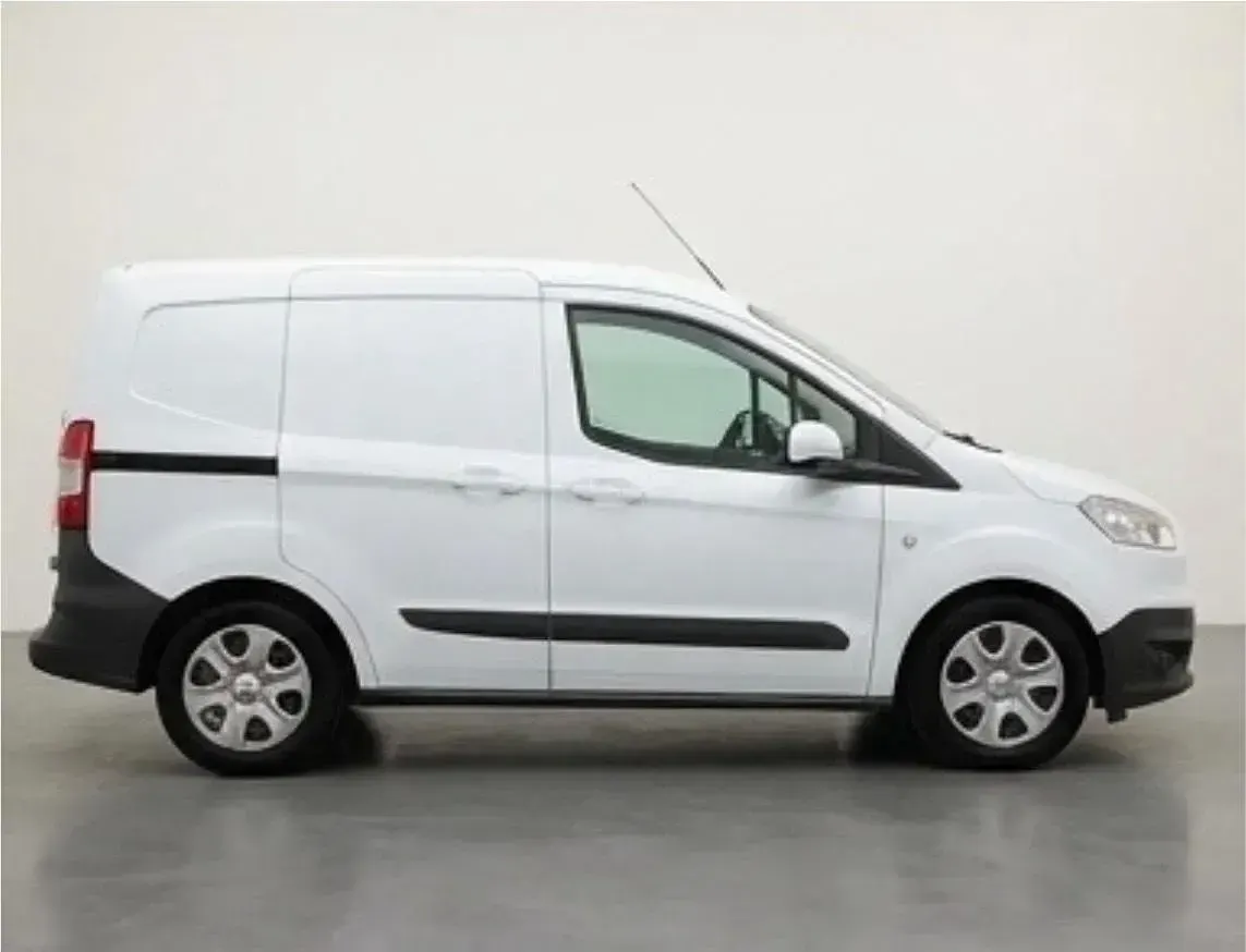Gebraucht Ford Transit Trend 97 PS (71 kW) 2016 Weiß Limousine