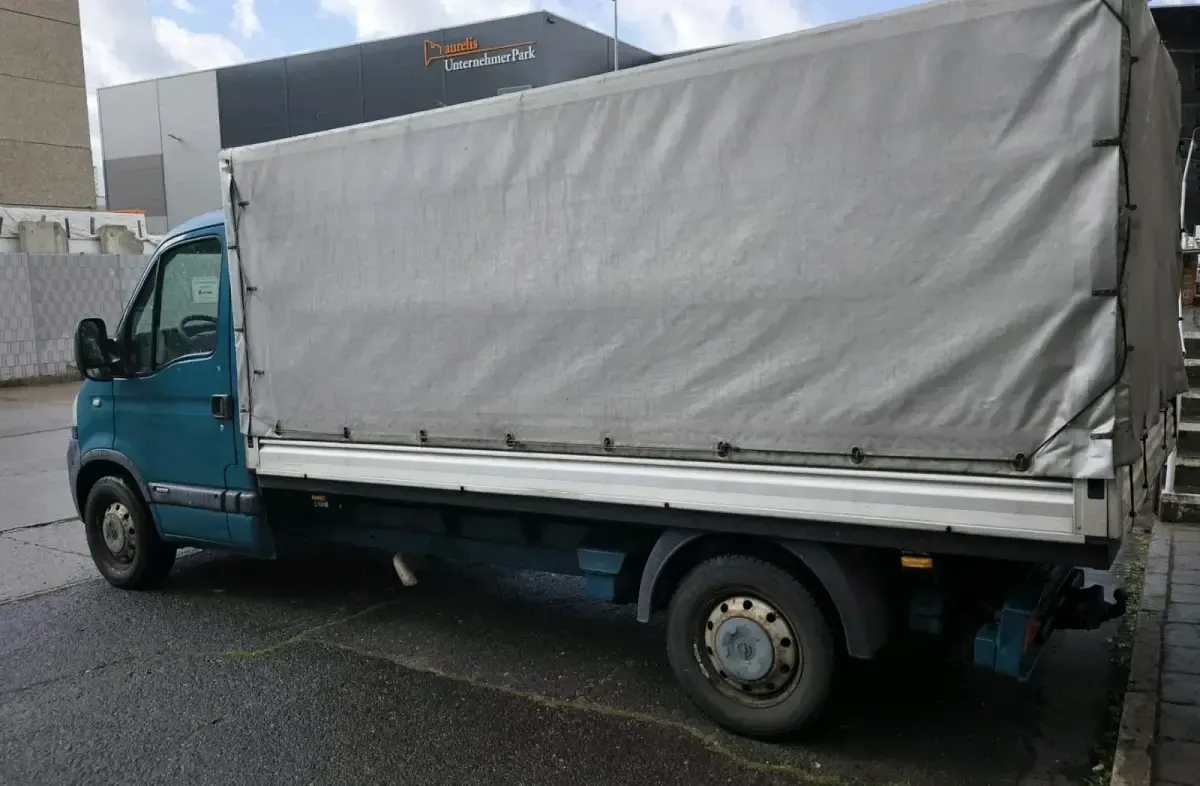 Gebraucht Opel Movano 100 PS (73 kW) 2005 Grün Van