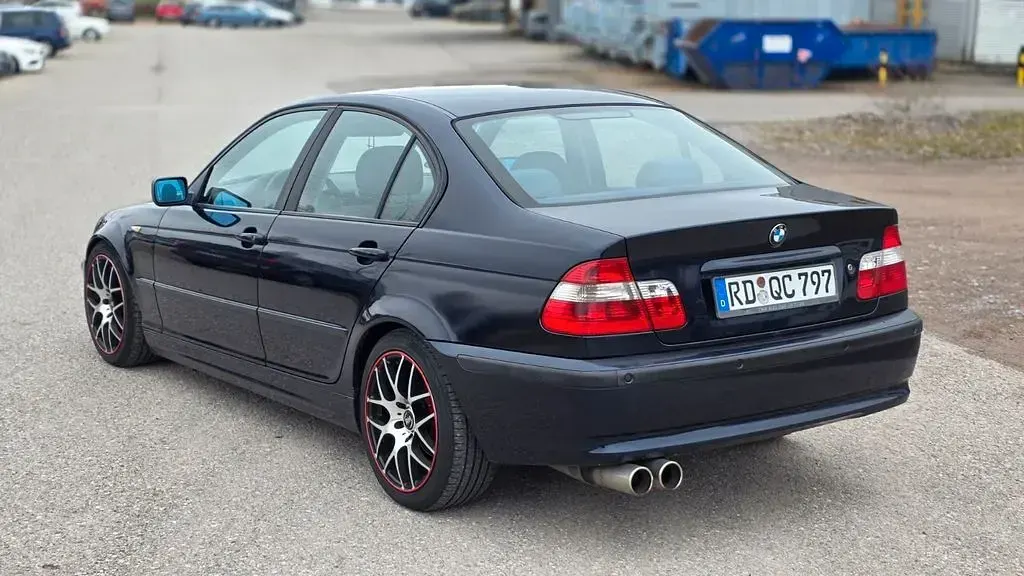 Second-hand BMW 02 143 CP (105 kW) 2003 Albastru Berlinǎ