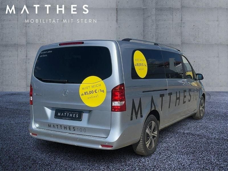 Gebraucht Mercedes V250 190 PS (139 kW) 2025 Silber Van / Kleinbus