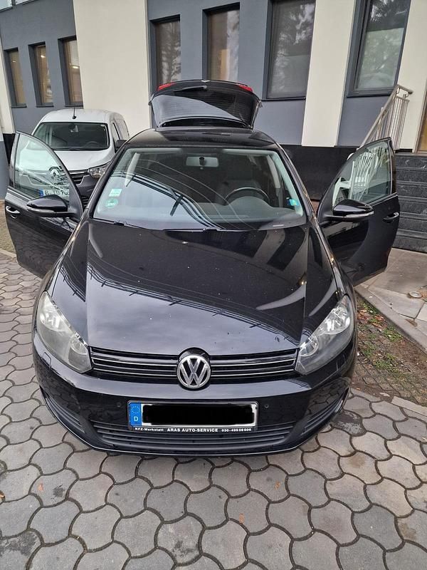 Schwarz Gebraucht 2009 VW Golf VI Limousine | 3.800 € - Bild 1/4