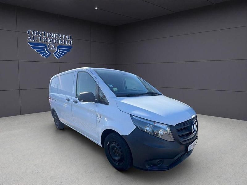 Gebraucht Mercedes Vito 114 PS (83 kW) 2016 Weiß Van