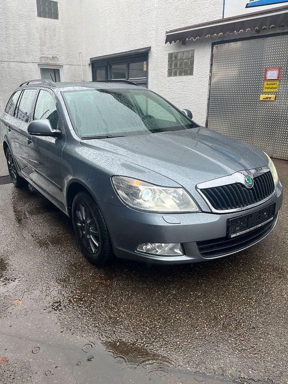 Gebraucht Skoda Octavia Ambition 160 PS (117 kW) 2013 Kombi