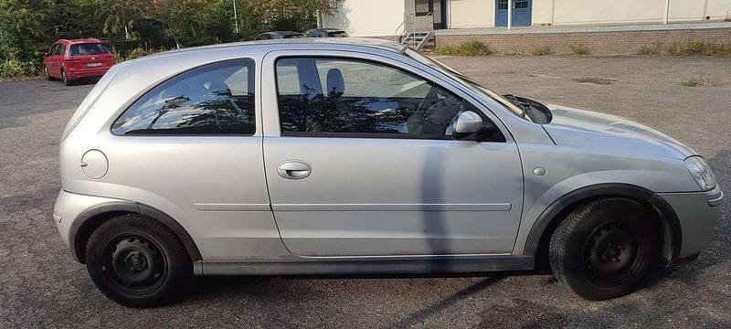 Gebraucht 2006 Opel Corsa Limousine | 1.600 € (Fairer Preis) - Bild 1/4