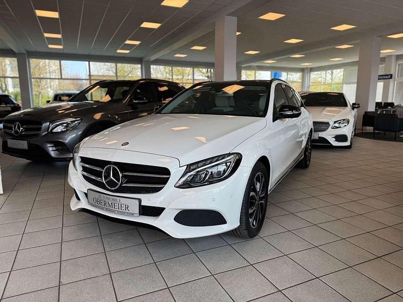 Gebraucht Mercedes C250 Night 211 PS (155 kW) 2017 Weiß (polarweiss) Kombi