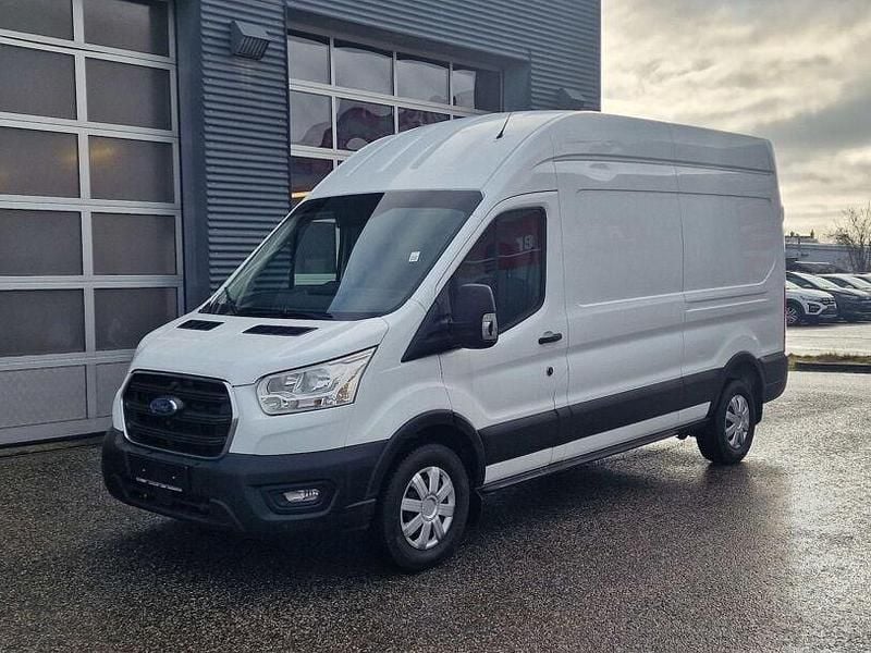 Gebraucht Ford Transit Trend 170 PS (125 kW) 2021 Frozen white Limousine