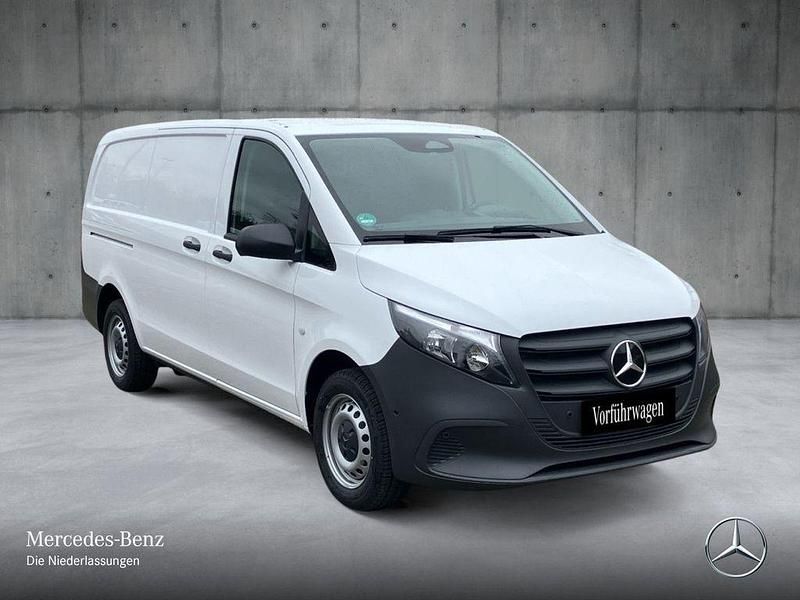 Gebraucht Mercedes Vito 136 PS (100 kW) 2026 Weiß Van