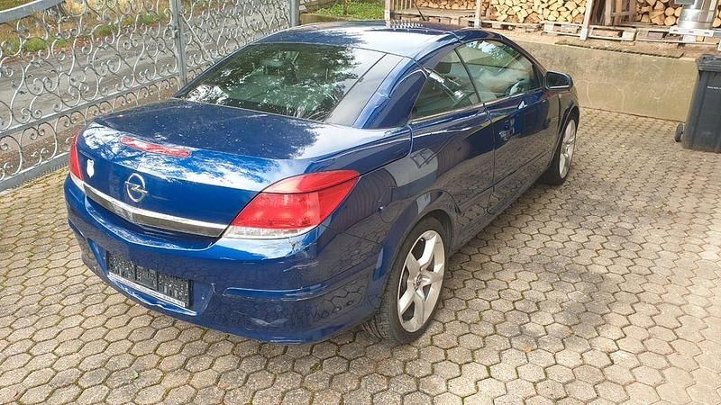 Gebraucht Opel Astra Cabriolet Edition 150 PS (110 kW) 2007 Blau Cabrio