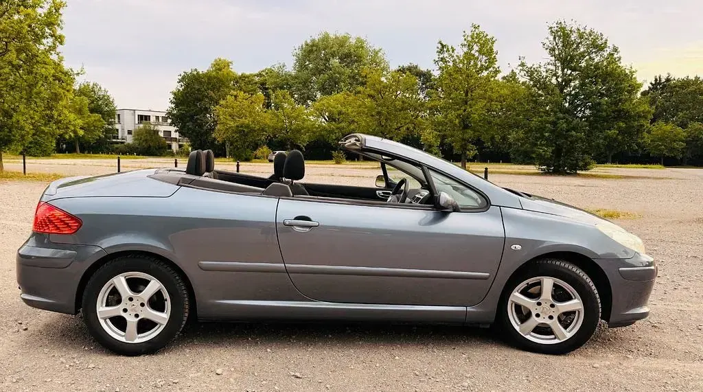 Gebraucht Peugeot 307 CC 109 PS (80 kW) 2009 Grau Cabrio