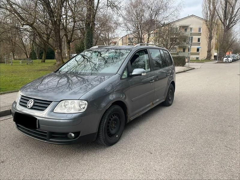 Gebraucht VW Touran 140 PS (102 kW) 2006 Grau Van / Kleinbus