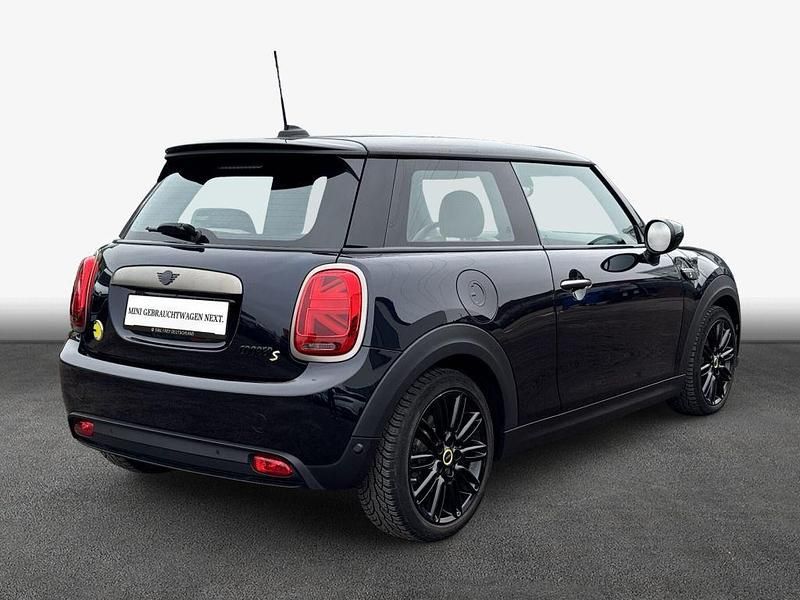 Gebraucht Mini Cooper SE Resolute Edition 135 kW (184 PS) 2023 Enigmatic black metallic Kleinwagen