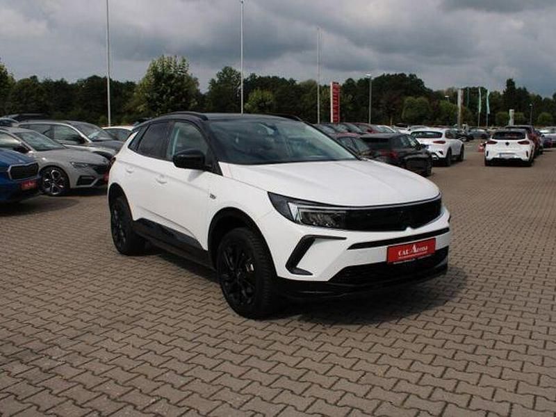 Weiß Gebraucht 2022 Opel Grandland X SUV | 22.960 € (Fairer Preis) - Bild 1/4