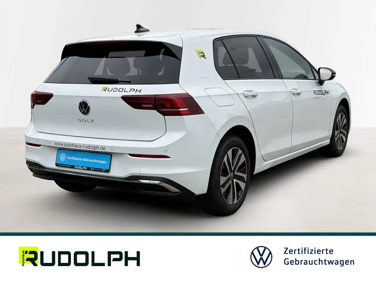 Gebraucht VW Golf VIII 116 PS (85 kW) 2026 Pure white Limousine