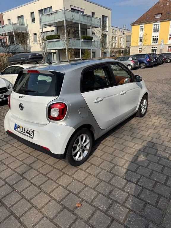 Gebraucht Smart ForFour Passion 71 PS (52 kW) 2015 Weiß Kleinwagen