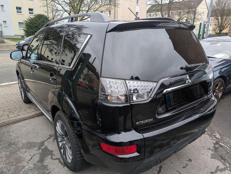 Gebraucht Mitsubishi Outlander Invite 156 PS (114 kW) 2010 Schwarz SUV