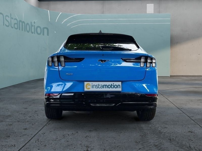 Gebraucht Ford Mustang Mach-E 197 kW (269 PS) 2022 Blau SUV