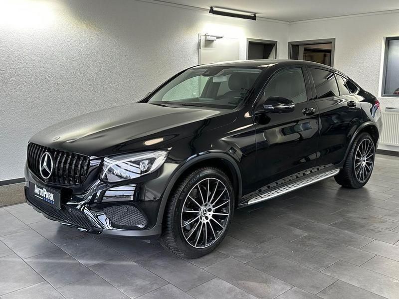Schwarz unilack Gebraucht 2017 Mercedes GLC250 Night Coupé | 29.998 € (Fairer Preis) - Bild 1/4
