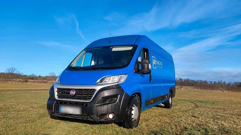 Gebraucht Fiat Ducato 150 PS (110 kW) 2018 Blau Van
