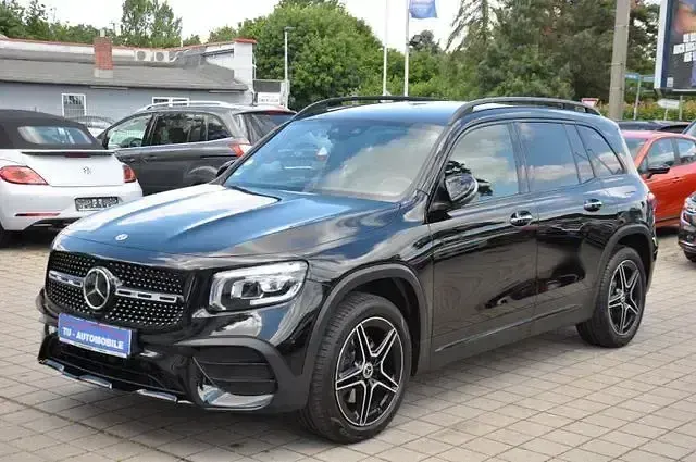 Gebraucht Mercedes GLB220 AMG 190 PS (139 kW) 2023 Schwarz SUV