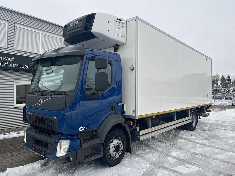 Gebraucht Volvo 240 245 PS (180 kW) 2023 Blue jaipur blau