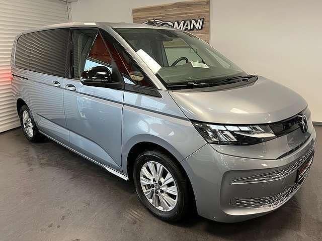 Gebraucht VW Multivan 150 PS (110 kW) 2022 Monosilber metallic Van