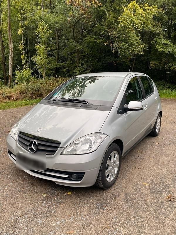 Gebraucht Mercedes A160 95 PS (69 kW) 2009 Silber Kleinwagen