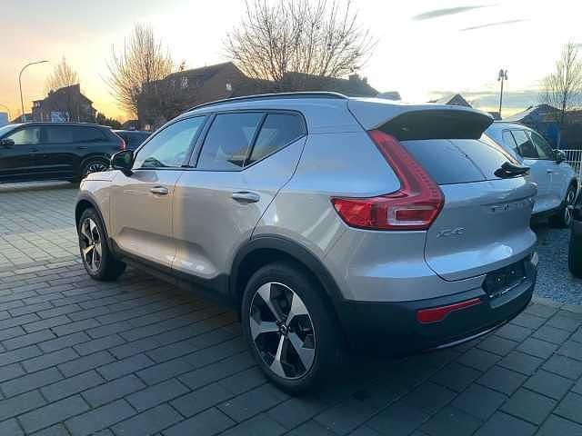 Gebraucht Volvo XC40 120 PS (88 kW) 2025 SUV