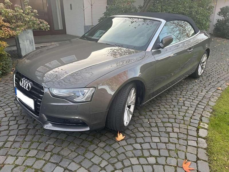 Gebraucht Audi Cabriolet 177 PS (130 kW) 2013 Beige Cabrio