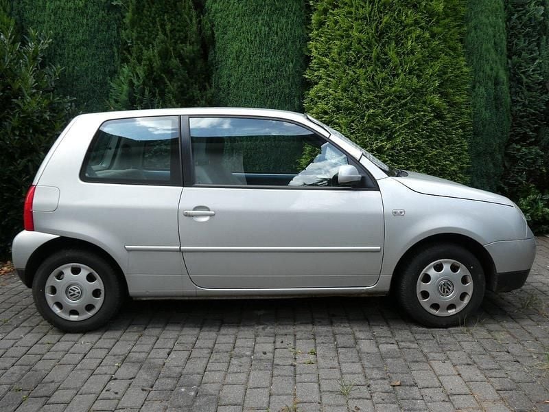 Gebraucht VW Lupo Basis 50 PS (36 kW) 2000 Silber Kleinwagen