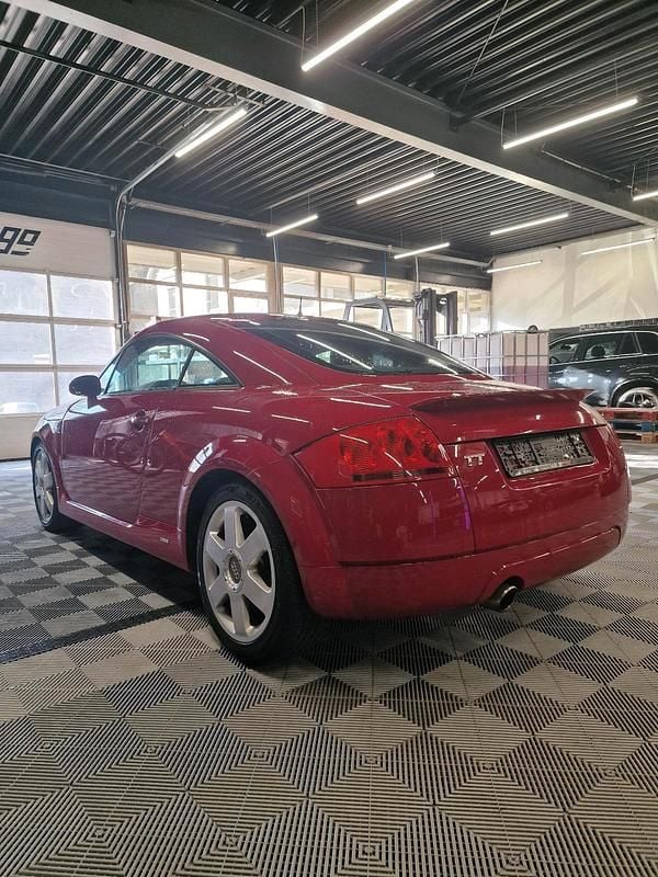 Gebraucht Audi TT 186 PS (136 kW) 2001 Rot Coupé