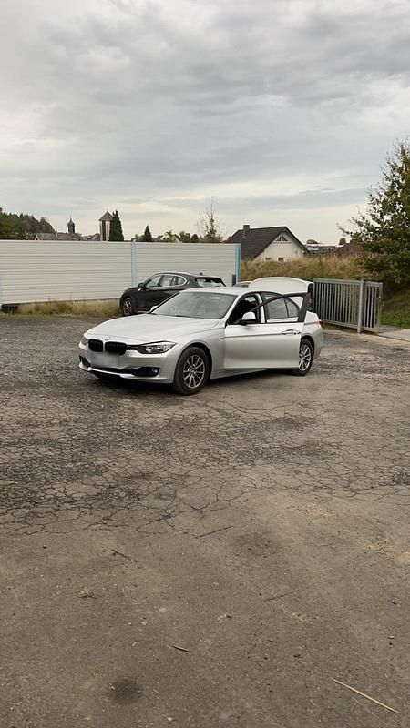 Gebraucht BMW 316 116 PS (85 kW) 2012 Grau Limousine