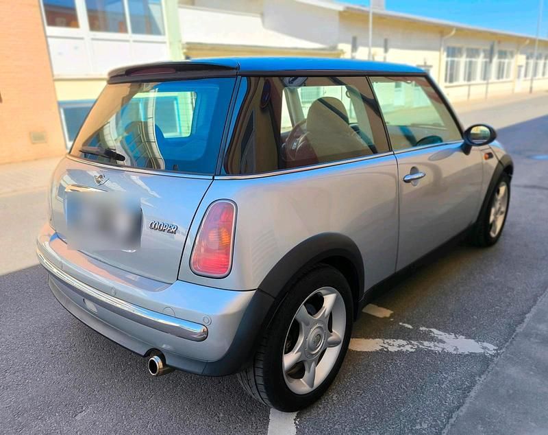 Usata Mini Cooper 116 CV (85 kW) 2003 Argento Utilitaria