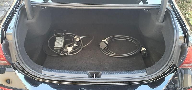 Gebraucht Mercedes A250 218 PS (160 kW) 2020 Schwarz Limousine