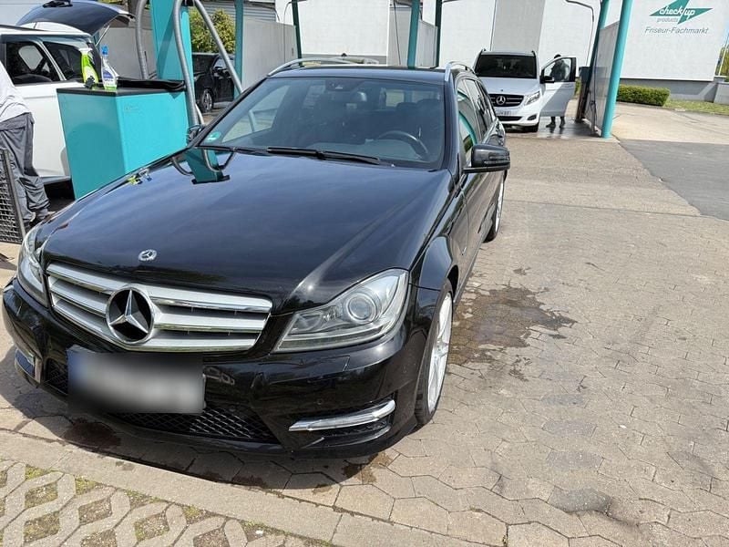 Gebraucht Mercedes C250 AMG 204 PS (150 kW) 2011 Schwarz Kombi