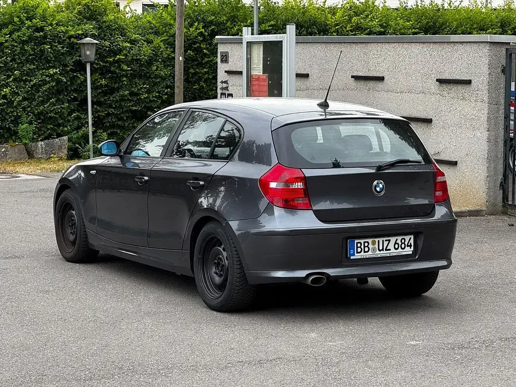 Gebraucht BMW 120 177 PS (130 kW) 2008 Grau Kleinwagen