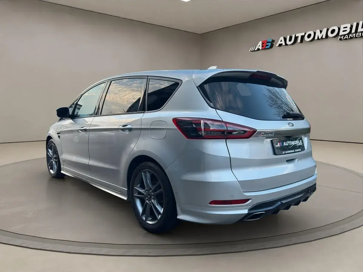 Gebraucht Ford S-MAX ST-Line 190 PS (139 kW) 2019 Silber Van / Kleinbus