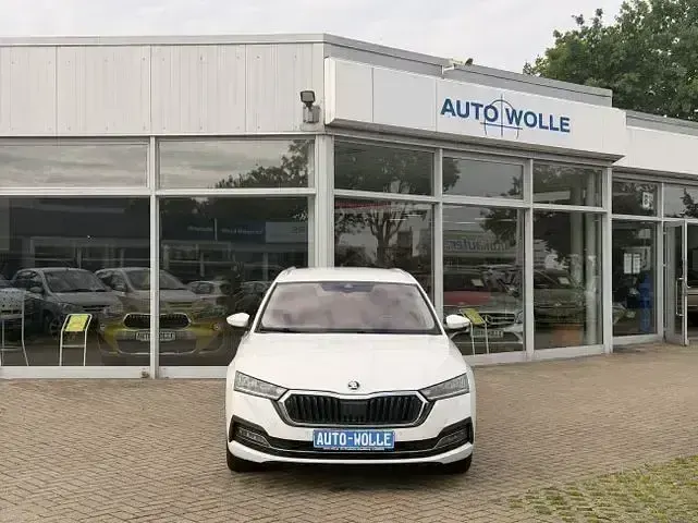 Gebraucht Skoda Octavia Style 110 PS (80 kW) 2022 Weiß Limousine