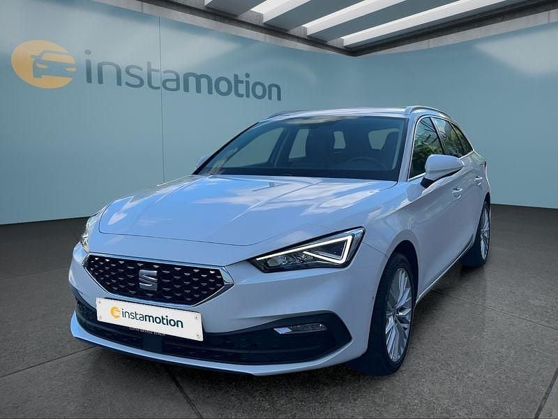 Weiß Gebraucht 2023 Seat Leon Kombi | 19.399 € (Guter Preis) - Bild 1/4
