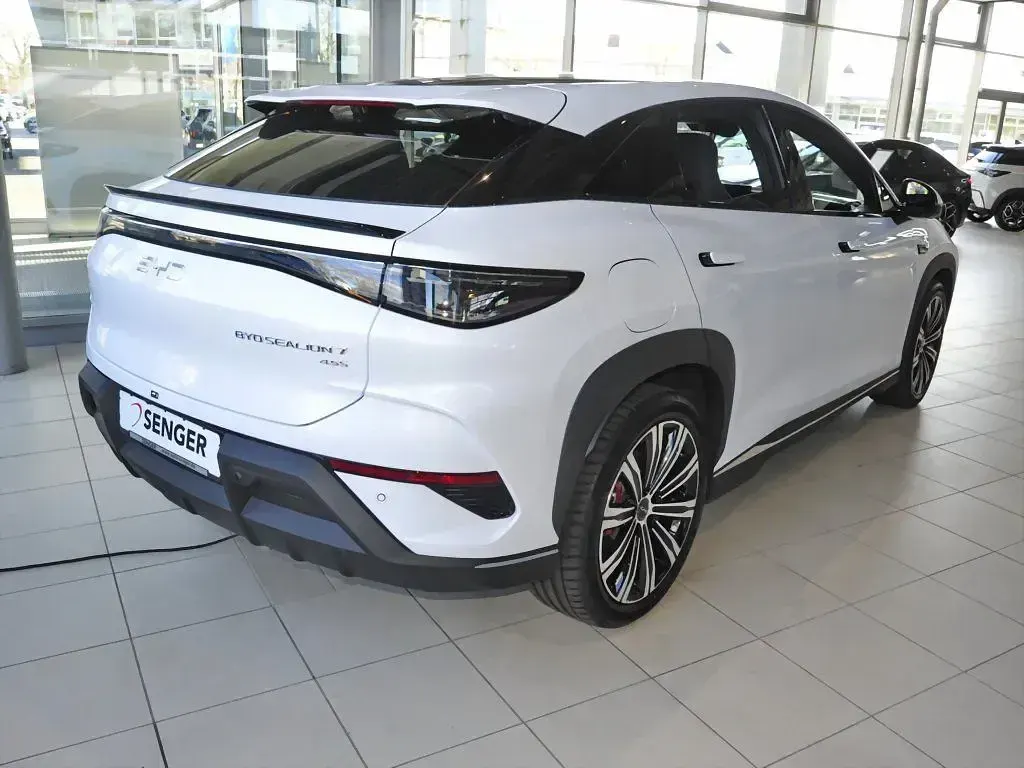 Gebraucht BYD Sealion 7 389 kW (530 PS) 2025 Weiß SUV