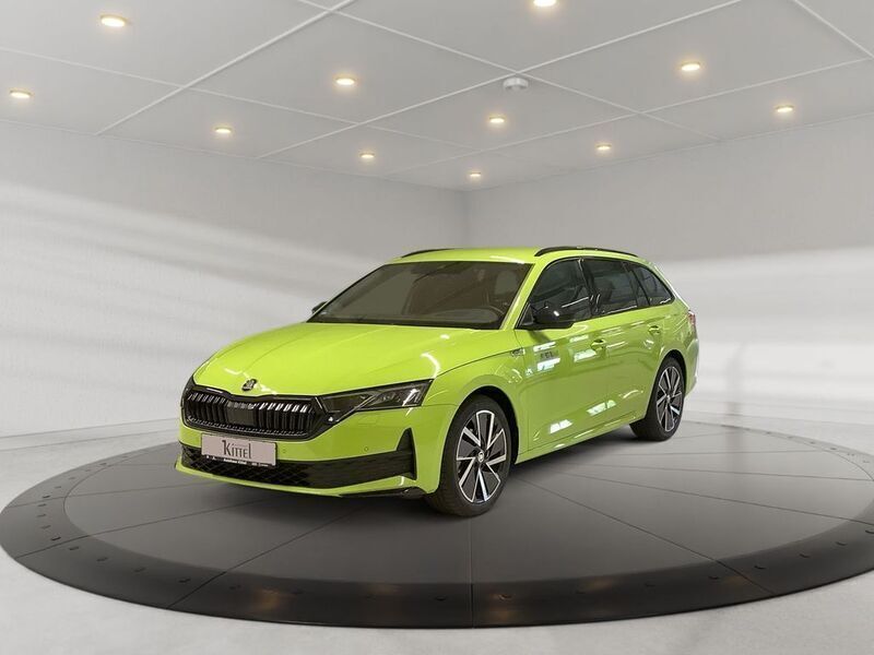 Grün Gebraucht 2024 Skoda Octavia SportLine Kombi | 36.900 € (Etwas zu teuer) - Bild 1/4