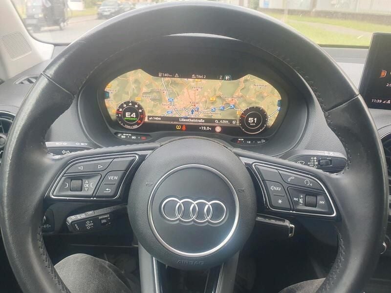Orange Gebraucht 2017 Audi Q2 SUV | 19.000 € (Fairer Preis) - Bild 1/4