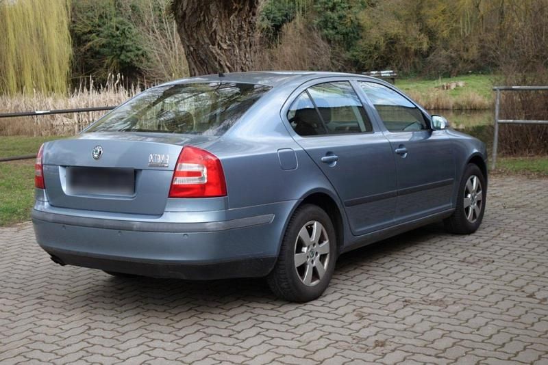 Gebraucht Skoda Octavia 150 PS (110 kW) 2007 Blau Limousine